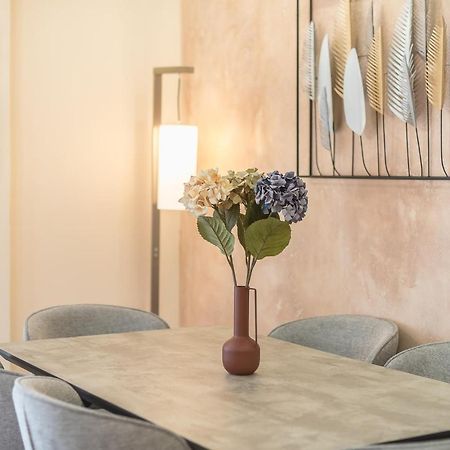 Lighthouse Apartment In The Heart Of Athen Exterior foto